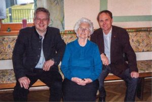 Read more about the article Gratulation 80. Geburtstag Theresia Keppel