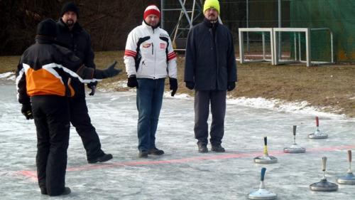 Eisstockschieen  05.02.12 08516505